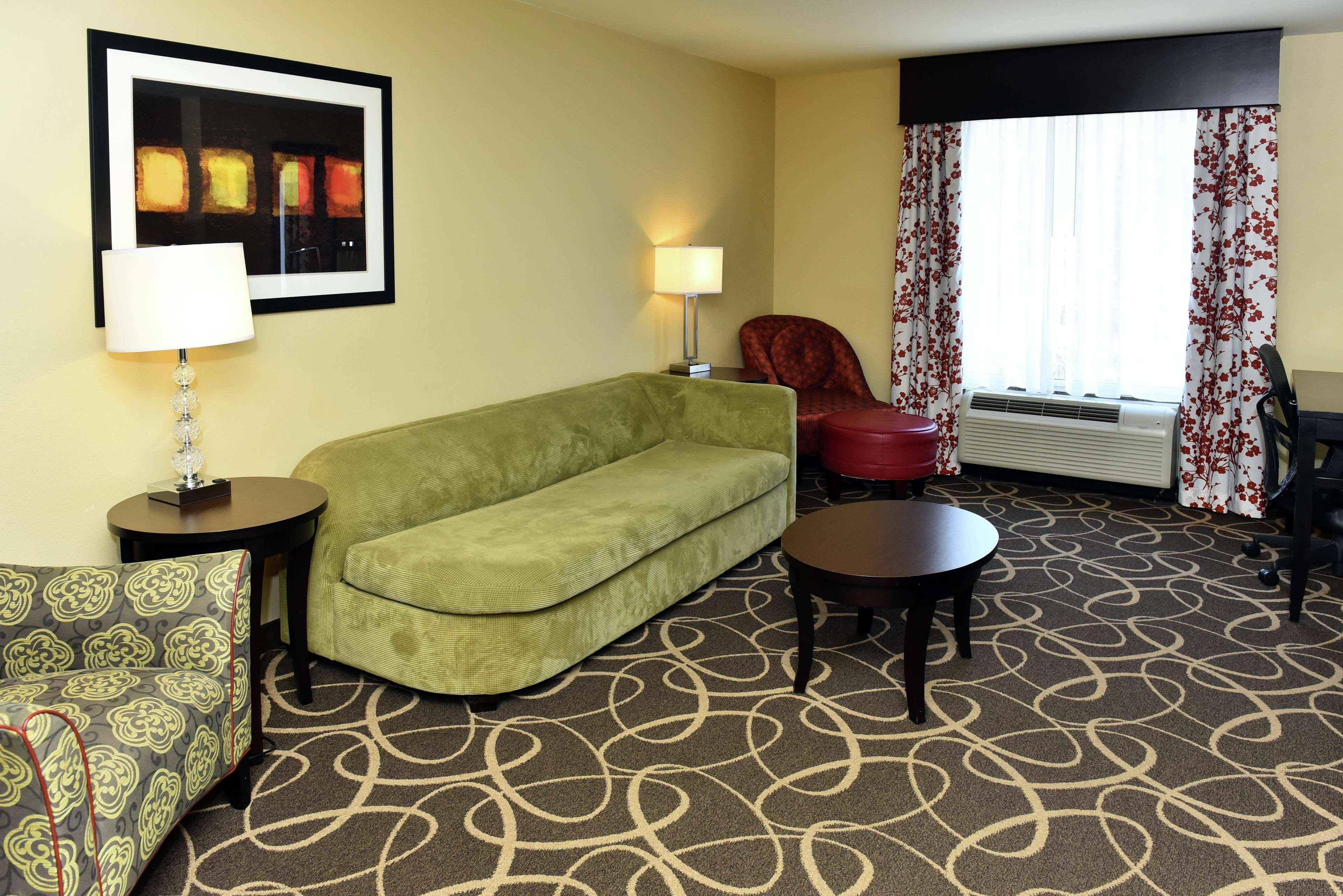 Hilton Garden Inn Atlanta/Пичтри-Сити Экстерьер фото